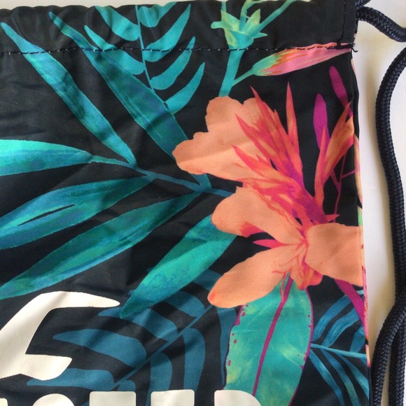 HOLLISTER TROPICAL NYLON SACK PACK BACKPACK - Picture 3 of 9